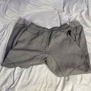 Nike Tech-Fleece pants